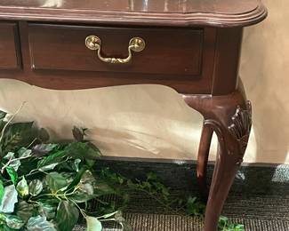 Wooden Console Table W/ 3 Drawers & Brass Hardware (Ethan Allen)