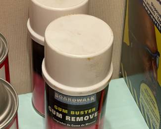 BRAND NEW Boardwalk Gum Buster Bum Remover