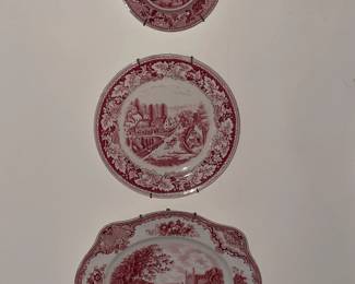 Red & White Plates
