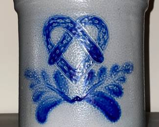 BEAUTIFUL Pottery Collection By Notable Studios & Artists (Wisconsin Pottery, W.A. Macquiod & Co/Pottery Works/Little 12th Street, Rowe Pottery Works, Salmon Falls Stoneware, Buffalo Pottery Co, Roseville Ohio, Williamsburg Pottery, Cooksburg Pottery, Three Rivers Pottery, Etc.)