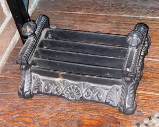 Cast Iron Holder