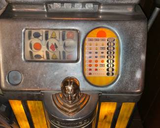 BEAUTIFUL Antique "Sun Chief" Slot Machine By Jennings