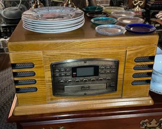 Vintage Style Turntable/CD/Cassette Player Combo