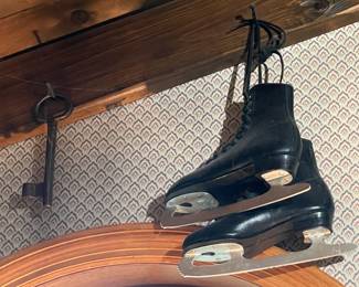 Wall & Ceiling Hanging Gadgets, Tools, & Assorted Antiques