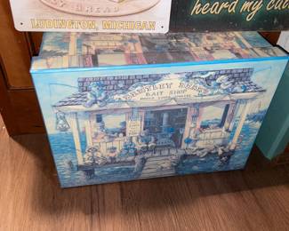 Bear Motif Storage Box