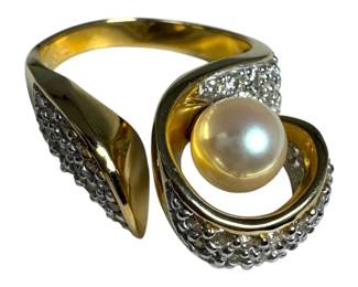 14kt Yellow Gold Pearl and Cubic Zirconia Ribbon Ring