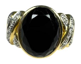 14kt Yellow Gold Onyx and Diamond Ring