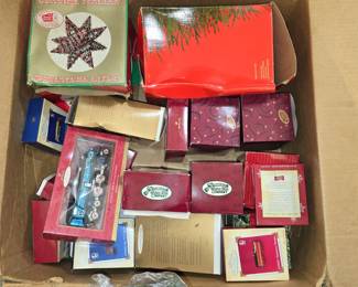 Hallmark Keepsakes, holiday decorations