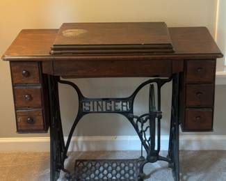 Vintage Singer Sewing Machine