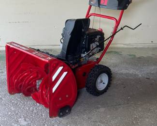 Troy Bilt 2410 Snow Blower