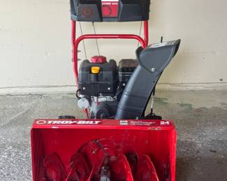 Troy Bilt 2410 Snow Blower