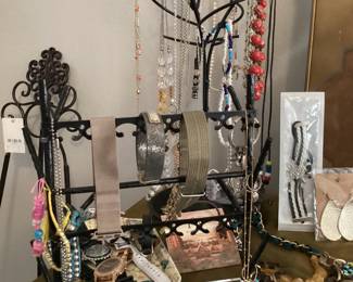 Large selection of jewelry