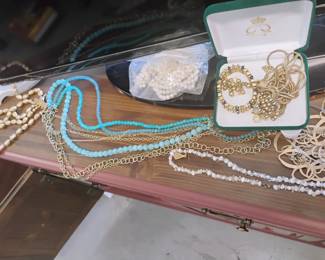 Jewelry $5 per piece