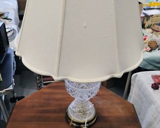 Same crystal lamp