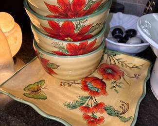 Maxcera Poppy bowls and platter
