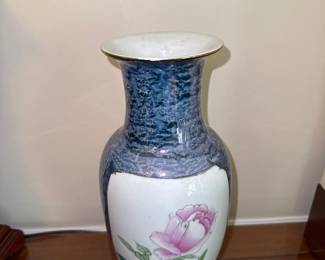 19th century Japanese Meiji vase