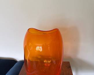 murano orange/red vase