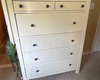 HEMNES white 6 drawer chest