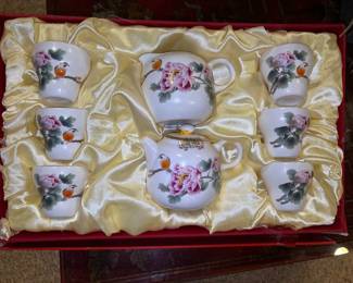 10 piece miniature tea set bone china -Eilong Taiwan 1987