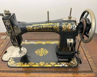 140 Antique White Rotary Sewing Machine Detailmin