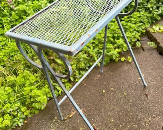 140 Tempestini For Salterini Vintage Metal Mesh Outdoor Accent Tablemin
