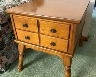 140 Ethan Allen Maple 2Drawer End Tablemin