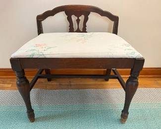 140 Vintage Mahogany Boudoir Benchmin