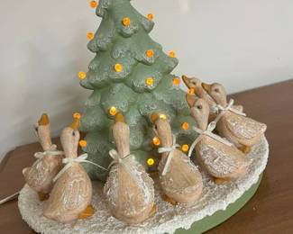 140 Vintage Holiday Ceramicmin