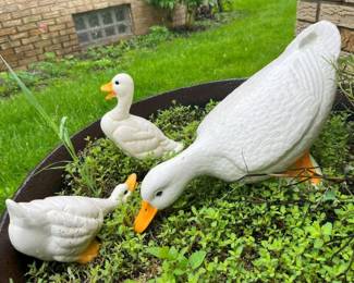 140 Ceramic Duck Familymin