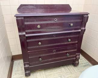 140 Vintage 3Drawer Dressermin