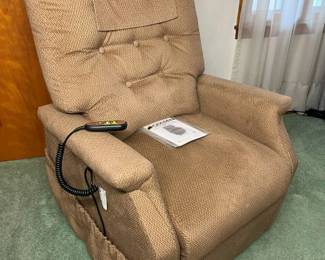 140 Golden Medium Power Lift Reclinermin