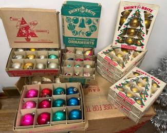 140 Vintage Christmas Ornamentsmin