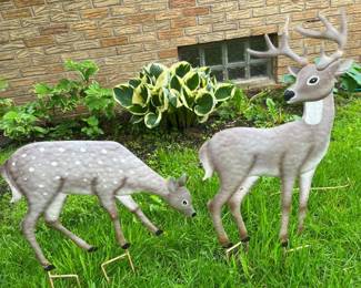 140 Buck Doe Metal Yard Decormin