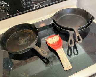 140 Erie Wagner Antique Cast Ironmin