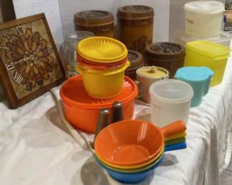 Retro Kitchen Tupperware Items