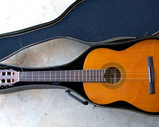 1083 Franciscan CN18 Guitar 95.00