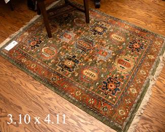 3.10 x 4.11 Rug