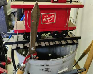 train caboose bird feeder