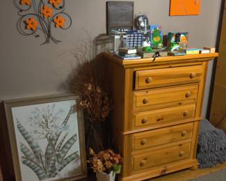 artwork and dresser set