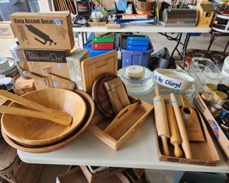 Garage, kitchen ware