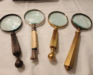 4 Large magnifier