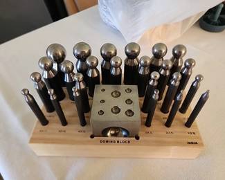 25 piece coming block punch set