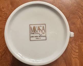 Mikasa Omega full set of dinnerware