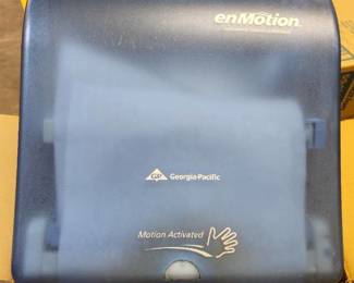(12) Georgia-Pacific enMotion 59450A 10-inch Automated Touchless Paper Towel Dispenser