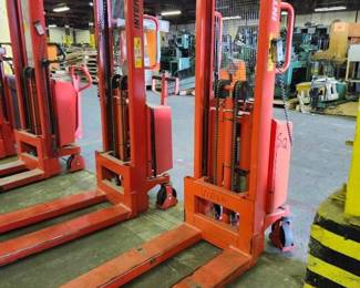 Interthor Model EHS 1000/1600 Electric Stacker - 2200 lb Capacity