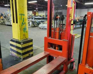 Interthor Model EHS 1000/1600 Electric Stacker - 2200lb Capacity