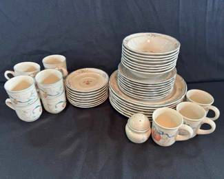 International Tableworks England China Stoneware Japan Goose And Fruit