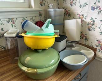 Plastic Kitchen Goods Tupperware And More