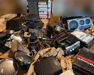 Vintage Car Electronics And More