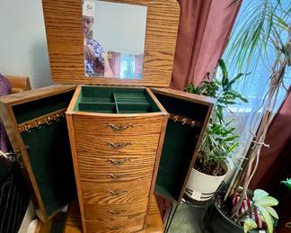 Standing jewelry box $30
Live plants $5-$25